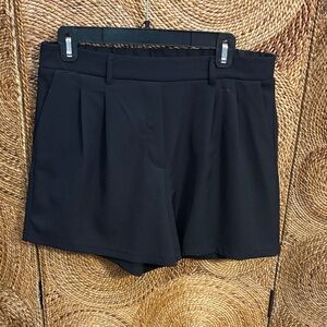 32 Degrees Black Women's Shorts